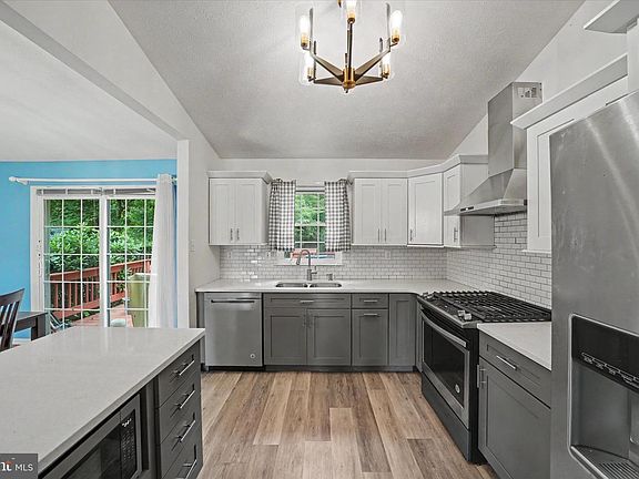 3rd image of 206 Macduff Rd