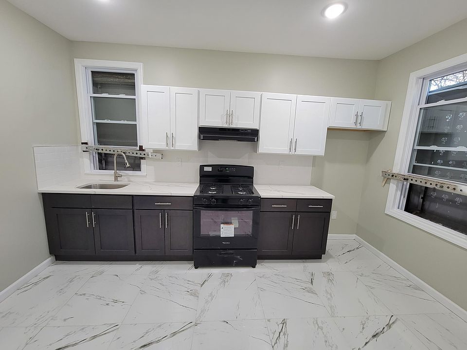 1st image of 445 Avon Ave #1R