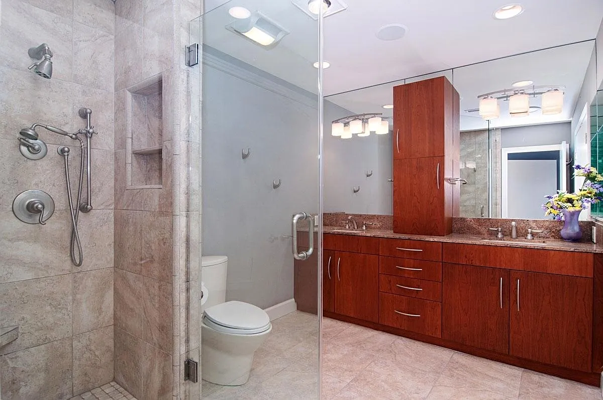 4329 Loma Riviera Ct — Photo 4