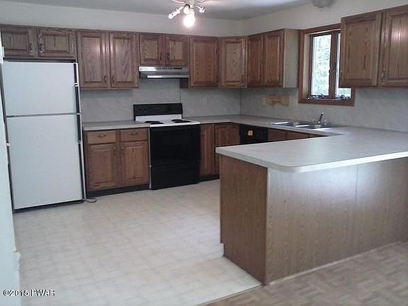 3rd image of 2315 White Oak Dr W
