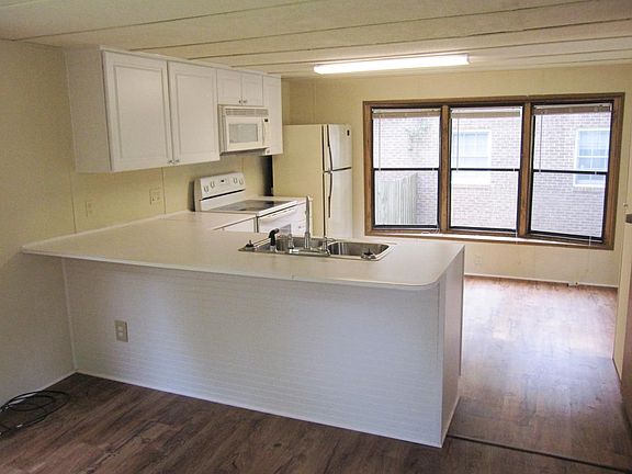 3rd image of 1623 Flounder Ln