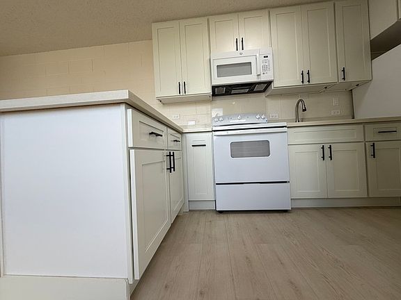 3rd image of 835 Kapaakea Ln APT 401