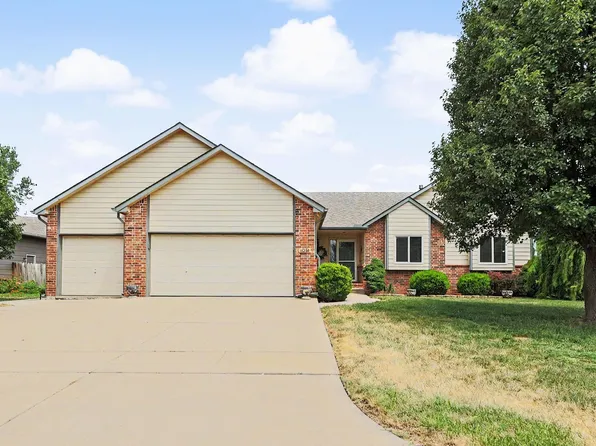 1051 N Aksarben Ct, Wichita, KS 67235