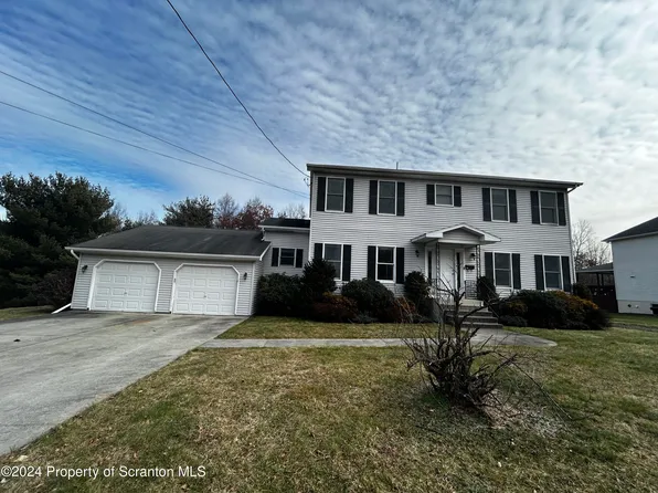 221 Moosic St, Olyphant, PA 18447