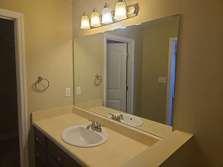 4916 Grant Dr — Photo 10