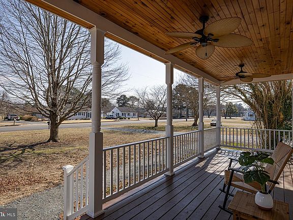 4th image of 296 Beach Rd