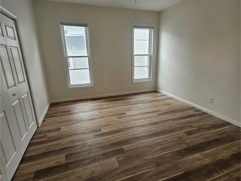 123 N School St #A — Photo 4