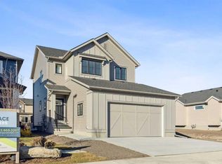 120 E Quartz Cres, Cochrane, AB T4C3C2