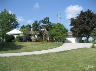 6737 Maplecrest Rd, Fort Wayne, IN 46835