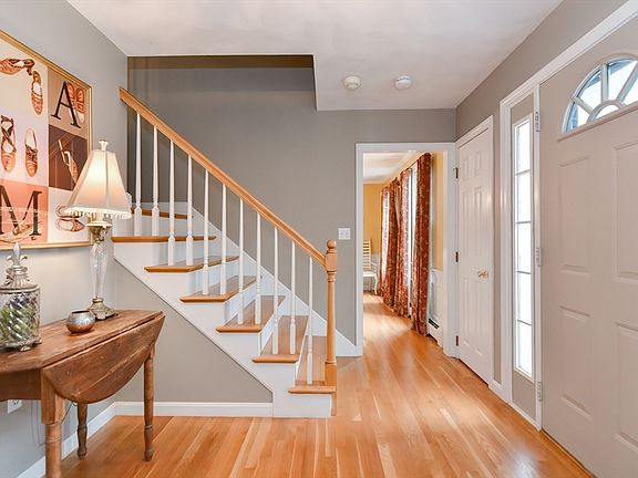 4th image of 5 Berkshire St