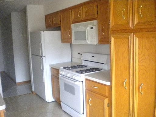 3rd image of 13953 S Le Claire Ave #212