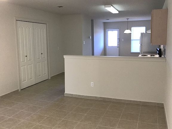 2nd image of 2319 Terrace Dr APT A