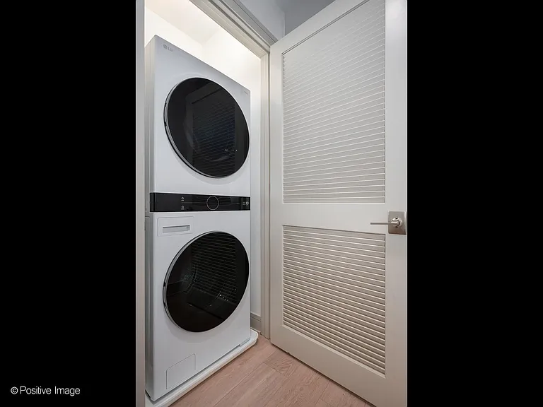 3202 N Racine Ave #306 — Photo 19