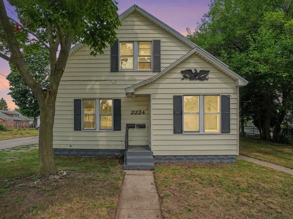 2224 Denmark St, Muskegon, MI 49441