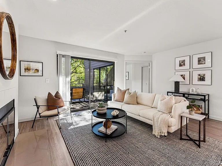 824 Walnut St #E — Photo 1