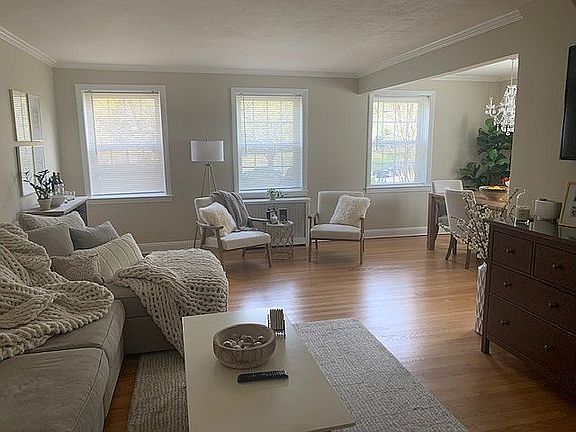 5th image of 24024 Alameda Ave