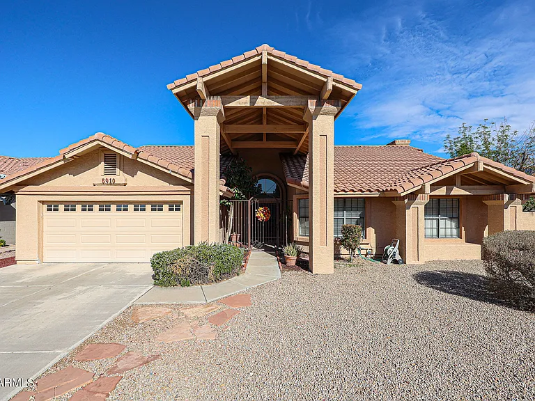 6910 W Kimberly Way — Photo 3