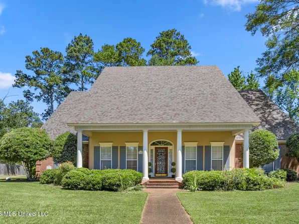 525 Ridge Cir, Brandon, MS 39047