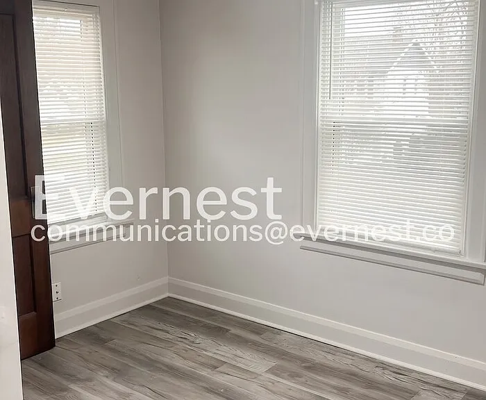 2730 Elliott Ave — Photo 20