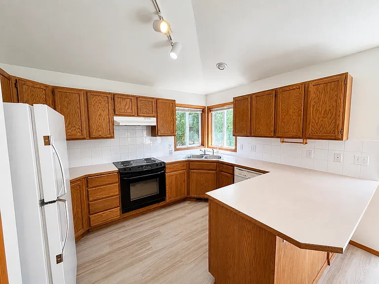 8814 N Farmdale St — Photo 4