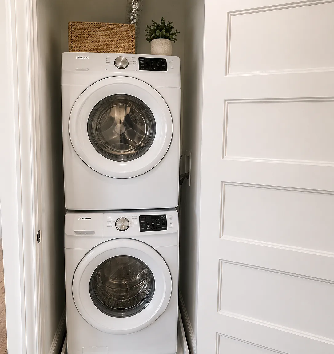 2 bed, $2,400 — Photo 4