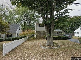 4 Ramapo Rd, Ossining, NY 10562