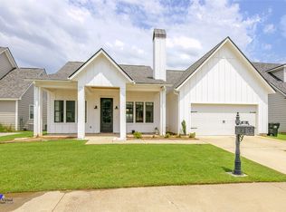 618 Perfect Pl, Bossier City, LA 71111