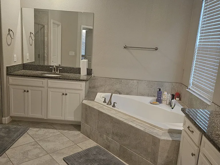 25057 Lambrusco Loop — Photo 34