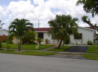 9000 SW 45th St, Miami, FL 33165