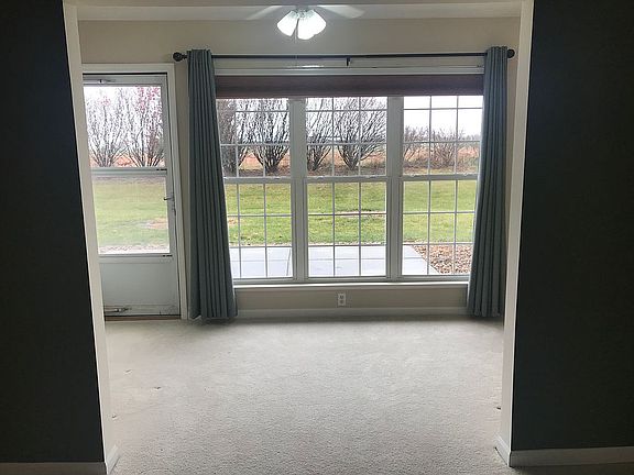 Sun Room -view of back patio