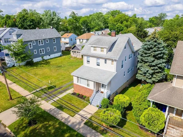 437 S 3rd Ave, Highland Park, NJ 08904