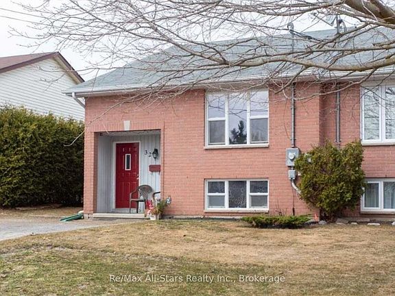 2nd image of 32 E Saint George St