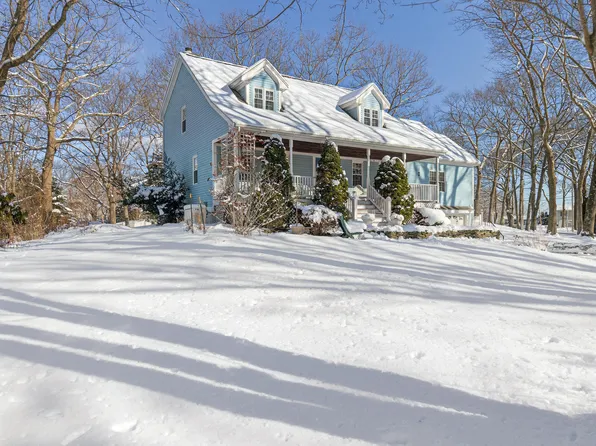 2 Roaring Rock Road, York, ME 03909