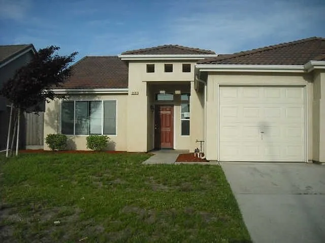 2692 N Drake Ave photo 1