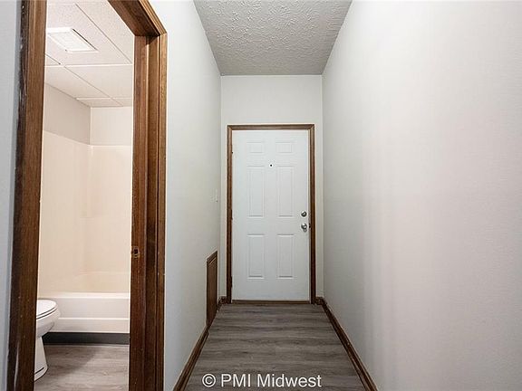 4th image of 3707 N Meridian St APT 1B