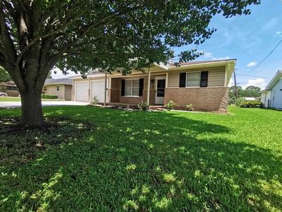 2743 Hampton Ln, Port Neches, TX, 77651