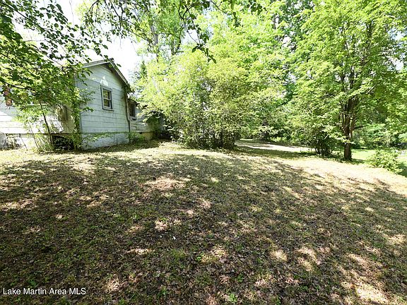 4th image of 695 Lindsey Rd