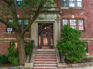 6 Lanark Rd APT 4, Brookline, MA 02445