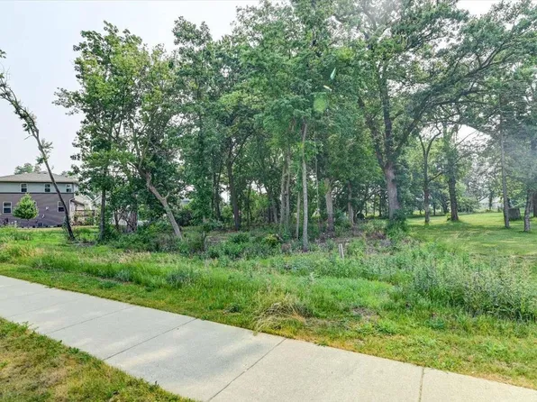 1163 Gracing Oaks Lane #572, Sun Prairie, WI 53590