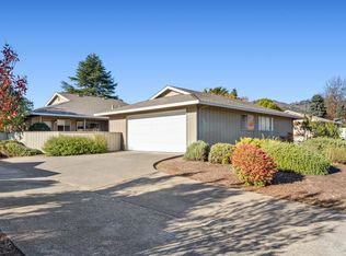 237 Mountain Vista Ln, Santa Rosa, CA 95409