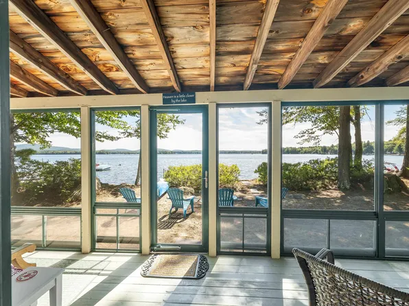 53 Fernald Crossing, Wolfeboro, NH 03894