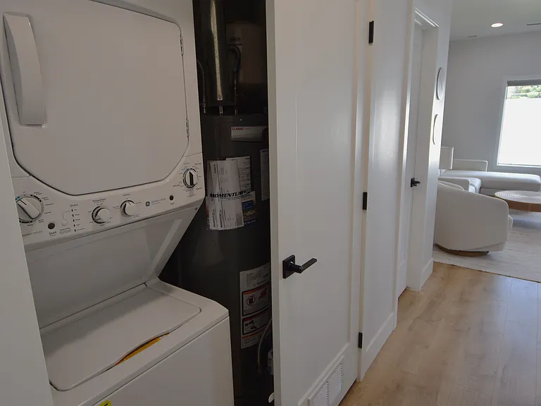 10494 W Shields Ave — Photo 59