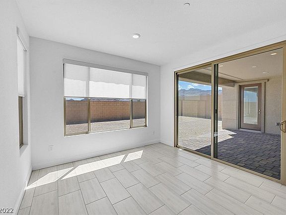 5th image of 10971 Gardenova Ave