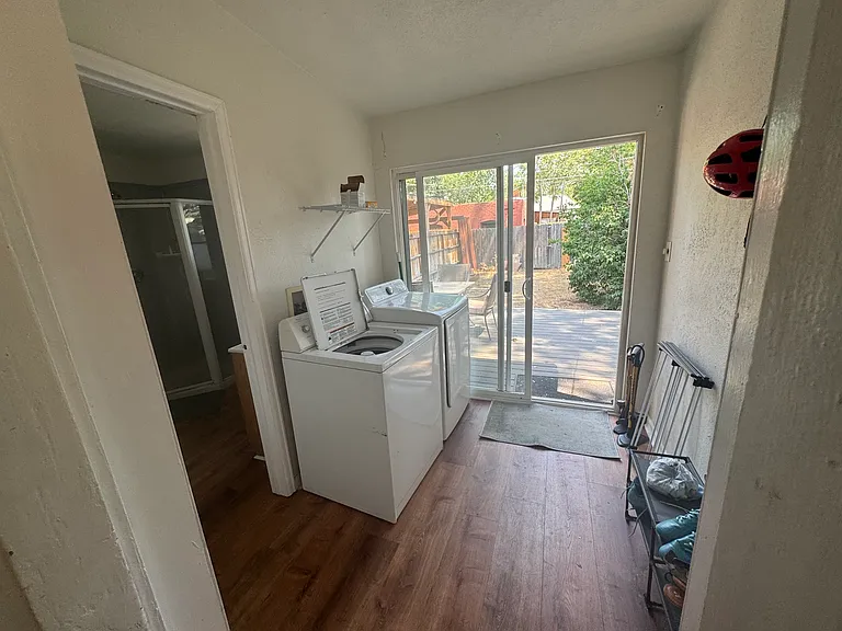 342 N Cherokee St — Photo 6