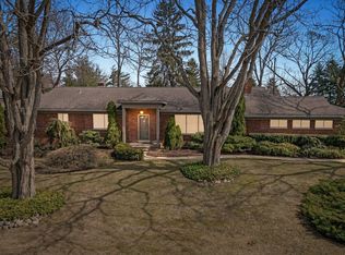 5889 Orchard Bend Rd, Bloomfield Hills, MI 48301