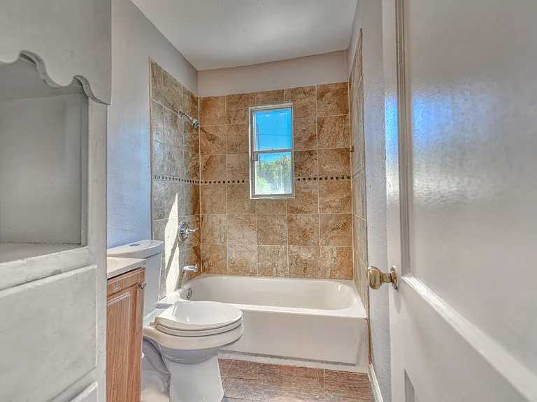3330 Utah Ave — Photo 7