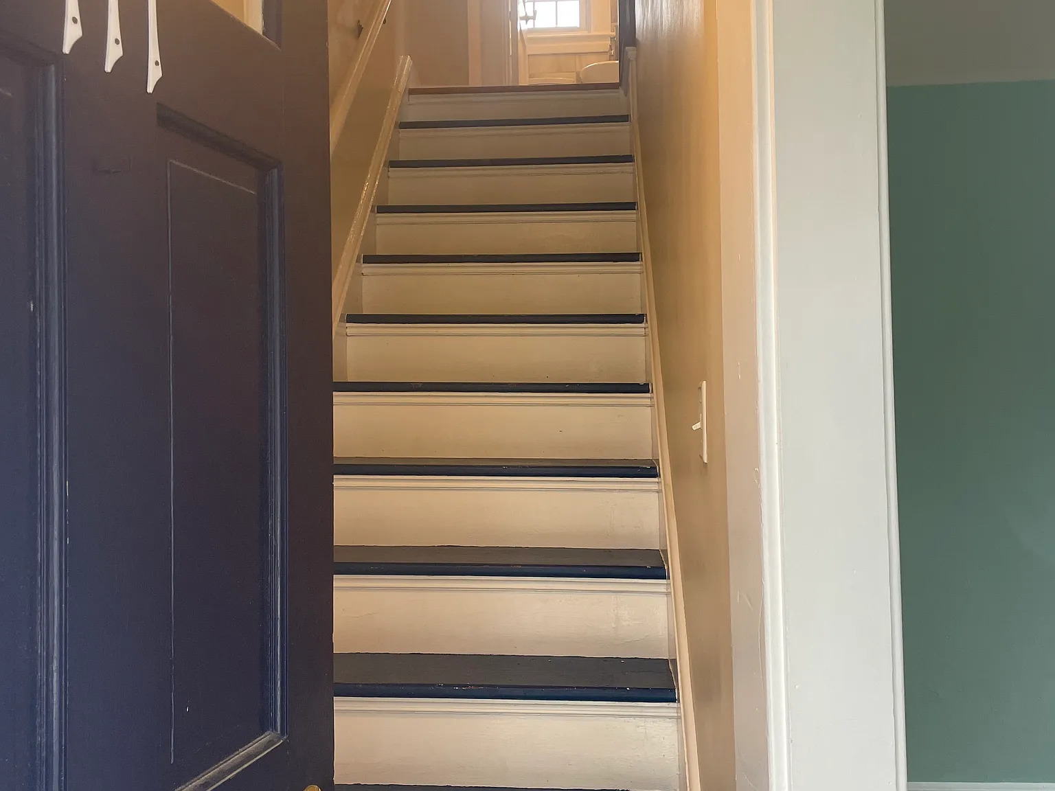 2 bed, 680 sqft, $2,200 — Photo 2