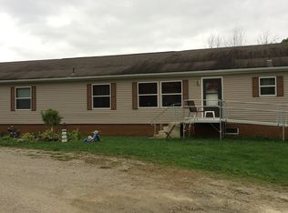 6142 Weaver Rd, Conneaut, OH 44030