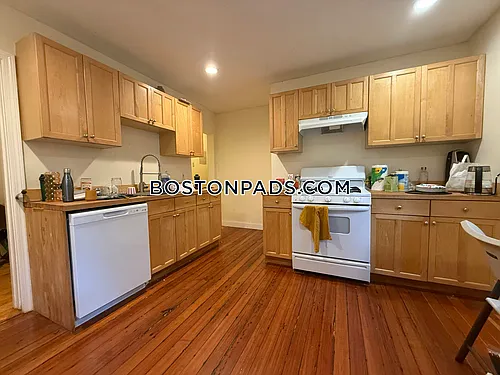 64 Pleasant St #1 Photo 1