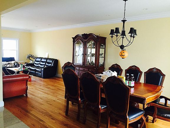 4th image of 172 Cottage Blvd
